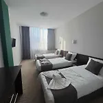 комплекс Grill And Chill Motel