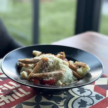 комплекс Grill And Chill Motel *